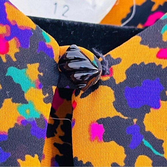 Vintage Leslie Fay for Lord & Taylor Union-Made Blouse - Made in USA - Picture 9 of 10